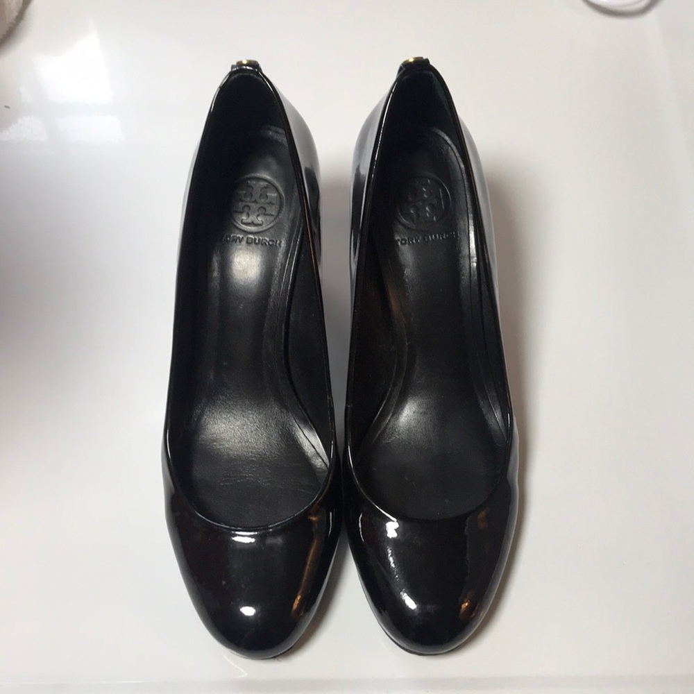 Patent leather pumps